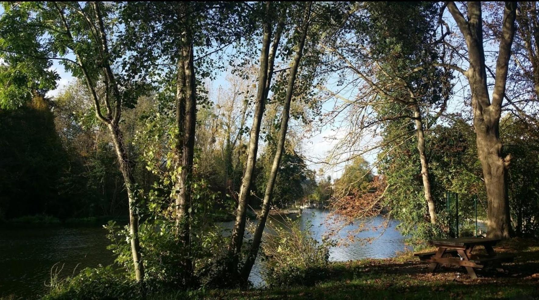 A La Vielle Halle Souppes-sur-Loing Exteriör bild